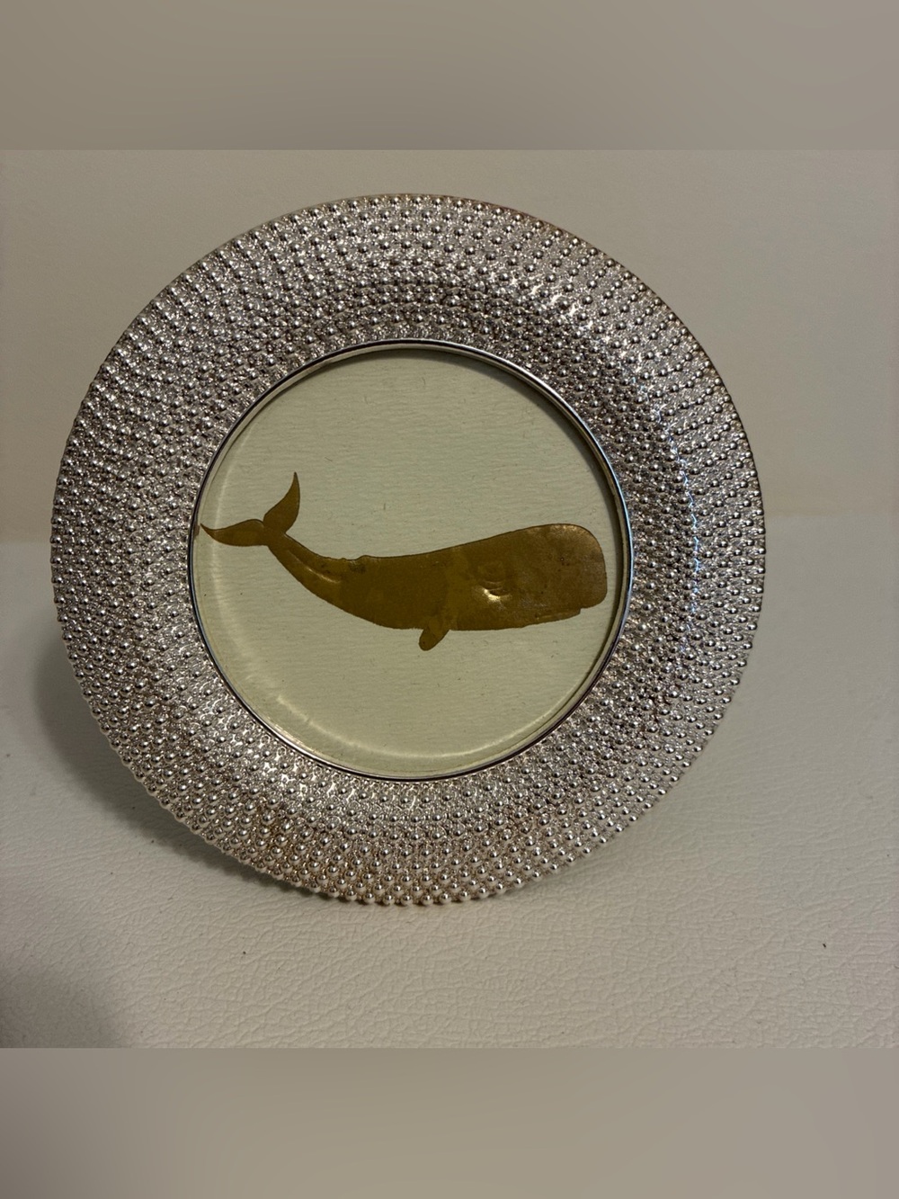 Small Round Picture Frame Silver Hobb Nail Texture Frame Dia. 4.5" - Pic 2.5”